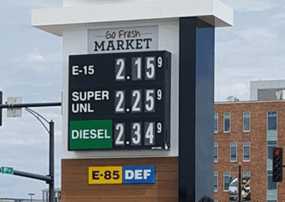 Kum-and-Go - Fuel Price - Scroll Sign